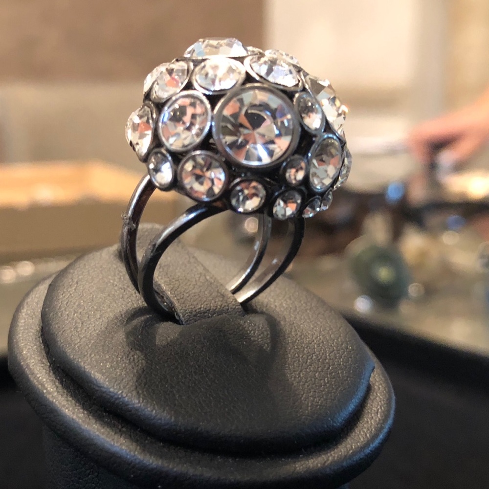 Statement Piece ... Ring! - image 1